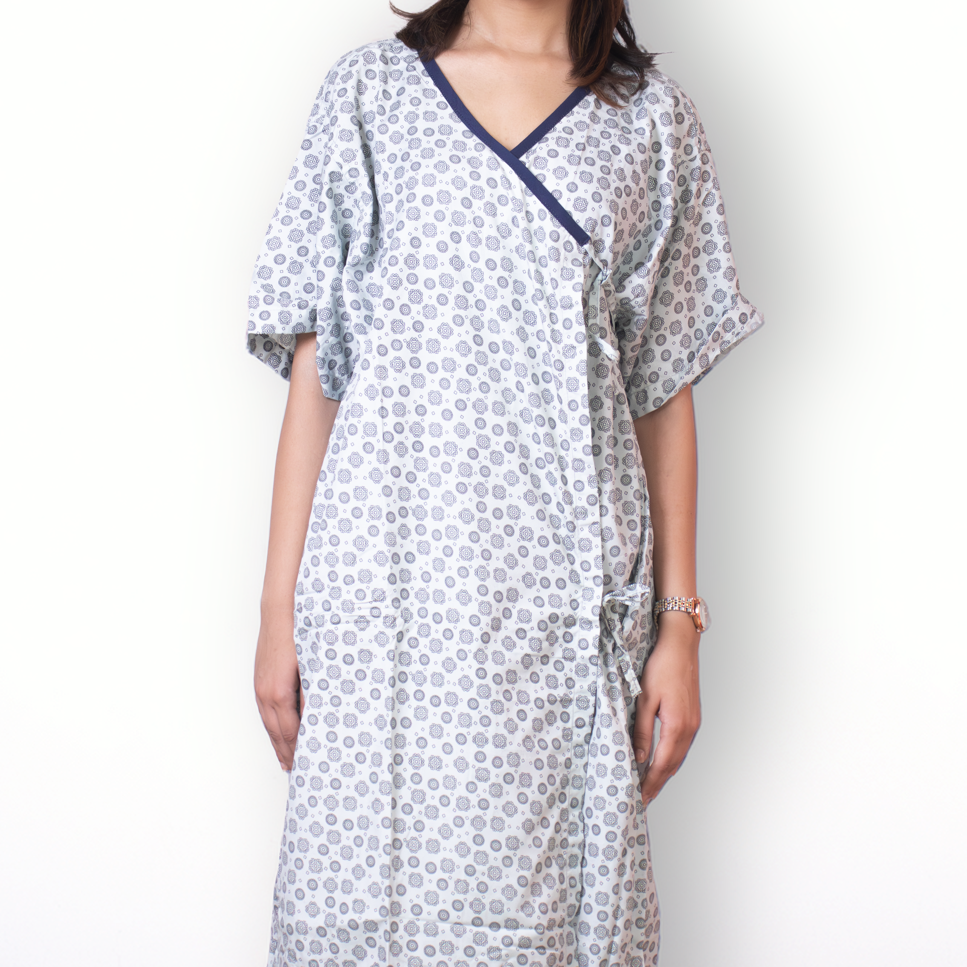 Unisex Patient Gown Fabric – Polyester x Cotton Blend for Comfort & Durability